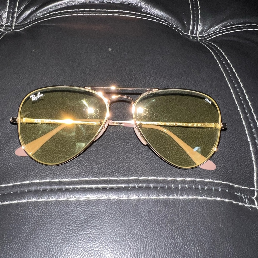 Ray-Ban Gold Aviator Sunglasses